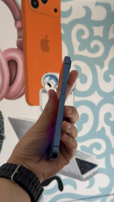 iPhone 13  128GB