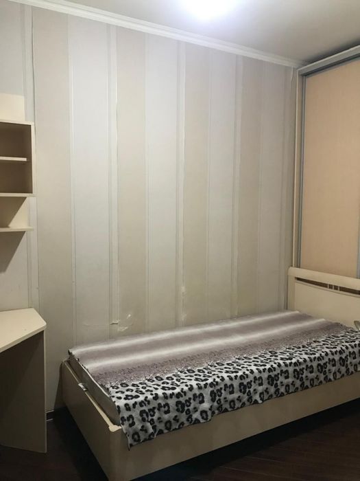 1-ком посуточно Женис 67