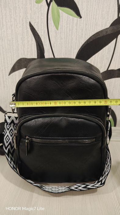 Ghiozdan imitație piele cu multe buzunare