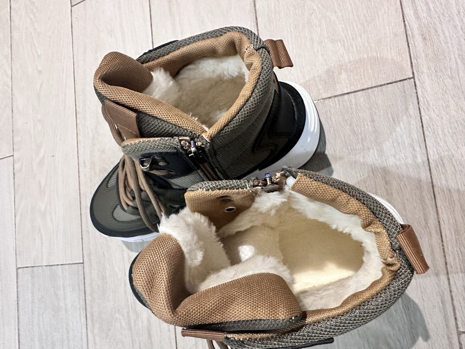 Боти унисекс.     42номер