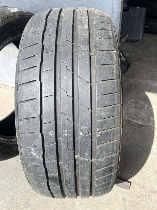 2 бр. летни гуми 225/50/17 Hankook DOT 4821 5,5 mm