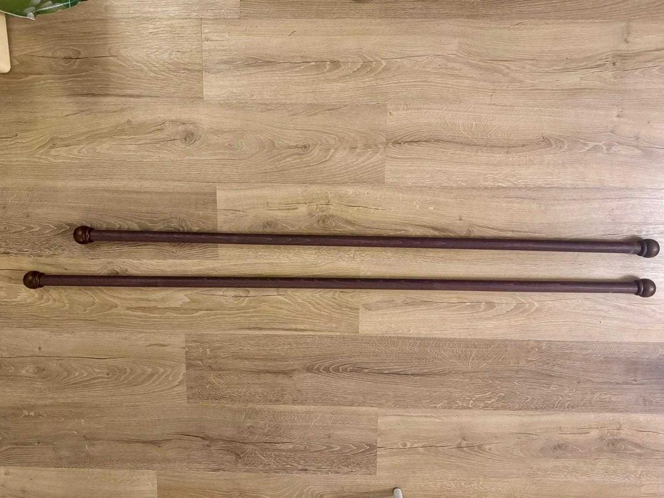 Galerie din lemn finisaj nuc 28mm cu accesorii incluse