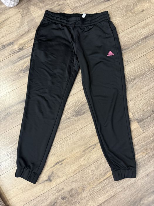 Дамски екип адидас