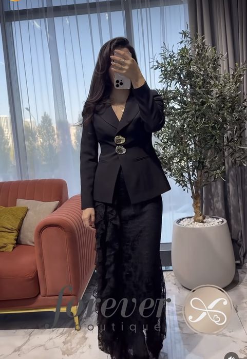 Красивая двойка в черном цвете ,одевала 2 раза