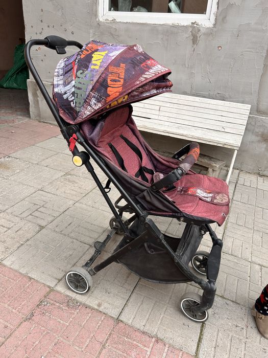 Коляска в хорошем состояний