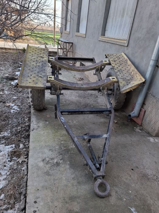 Suv bochkani aravasi sotiladi