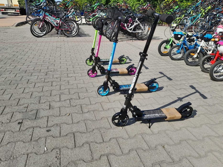 BYOX Детска тротинетка RENDEVOUS