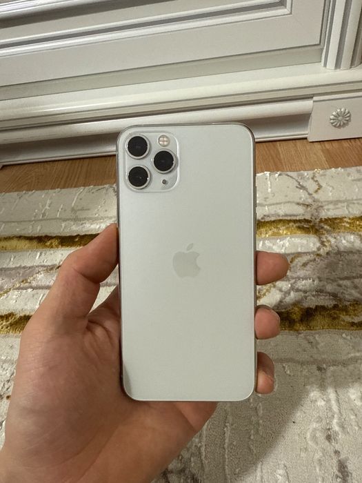 iPhone 11 pro продаю
