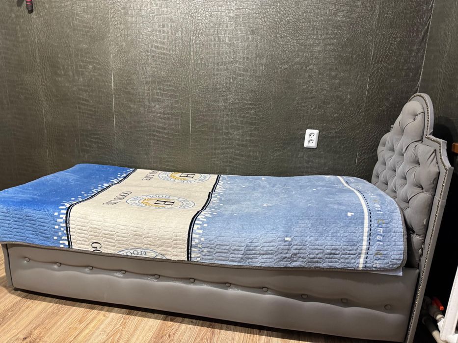 Продам 2 кровати б/у