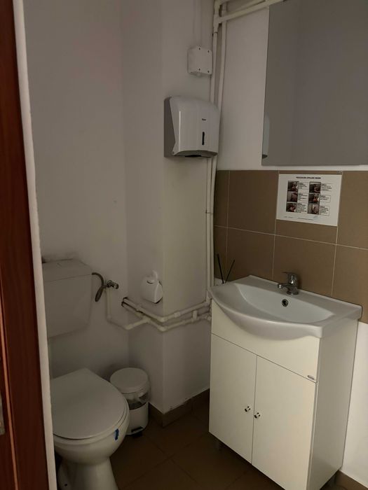 Inchiriez spatiu comercial stradal Sos. Straulesti 74.5 mp