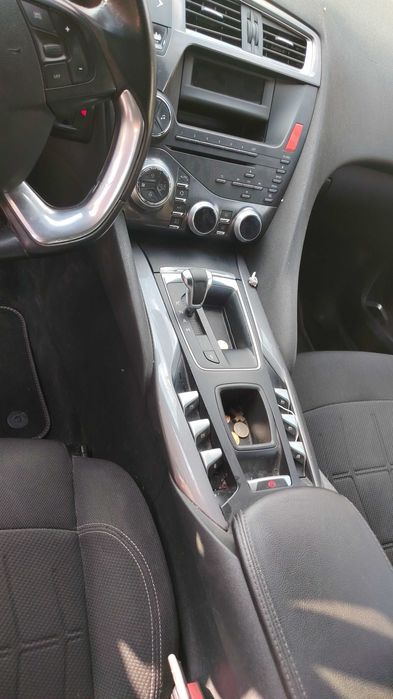 Citroen DS5 автомобил