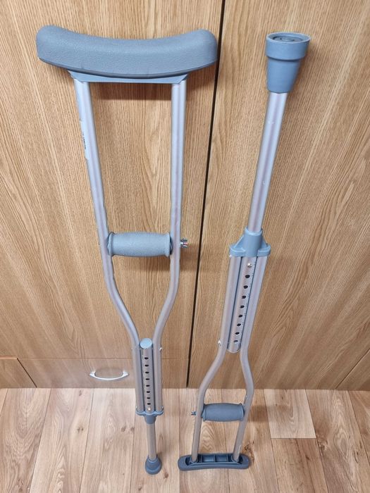 Carje sub brat reglabile, aluminiu, pentru copii