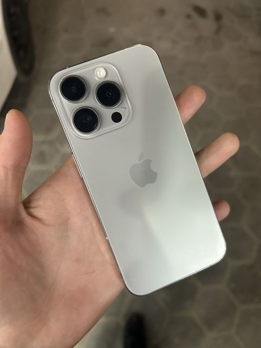 Продам iPhone 15 Pro