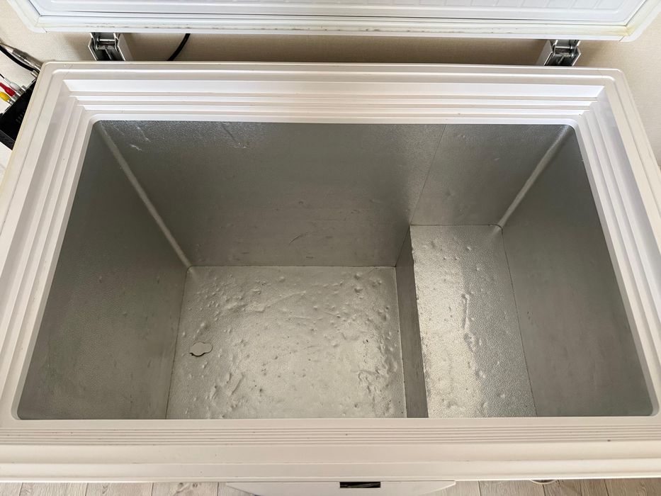 Продам Морозильник