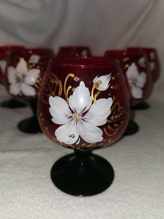 Бокалы для вина, коньяка