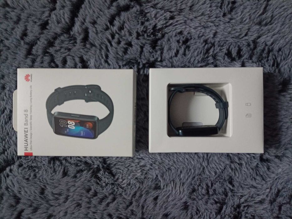 Bratara fitness Huawei Band 8 ; Smartwatch