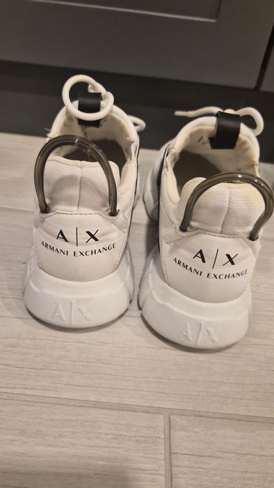 РАЗЧИСТВАНЕ маратонки Nike, Armani , Trendiol