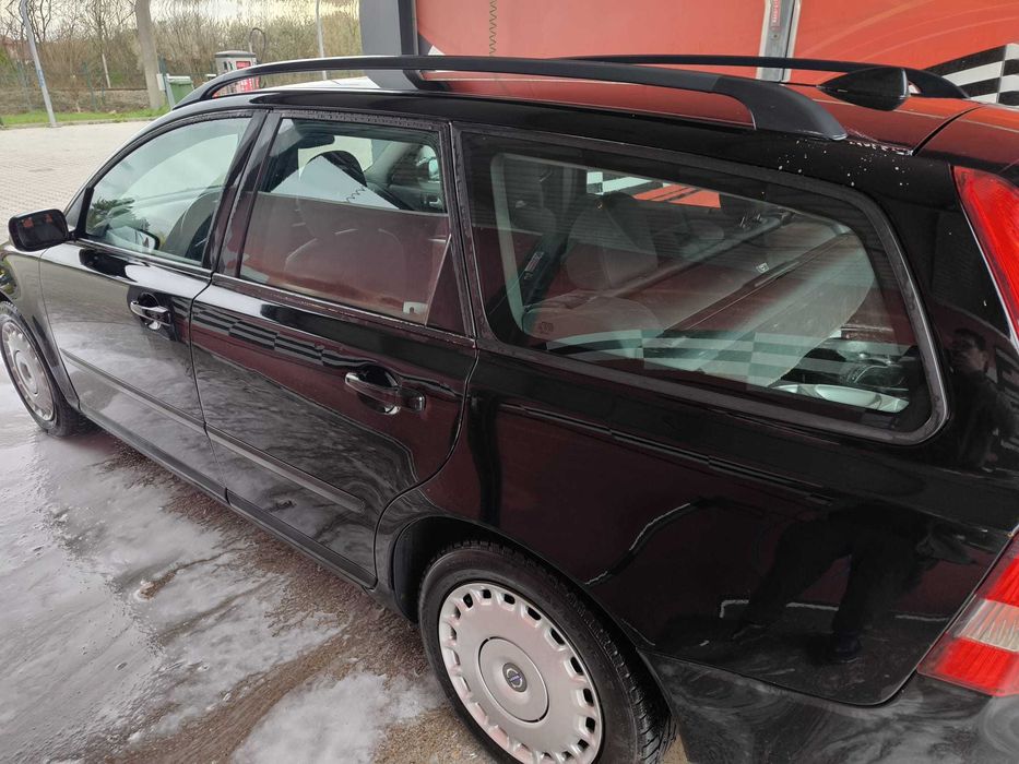 Vând Volvo V50, 2.0L diesel, an 2004