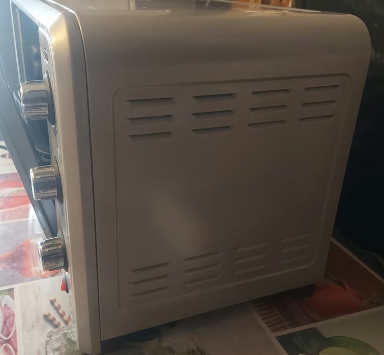 Продам Moulinex Мини-печь OX464E32, серебристый