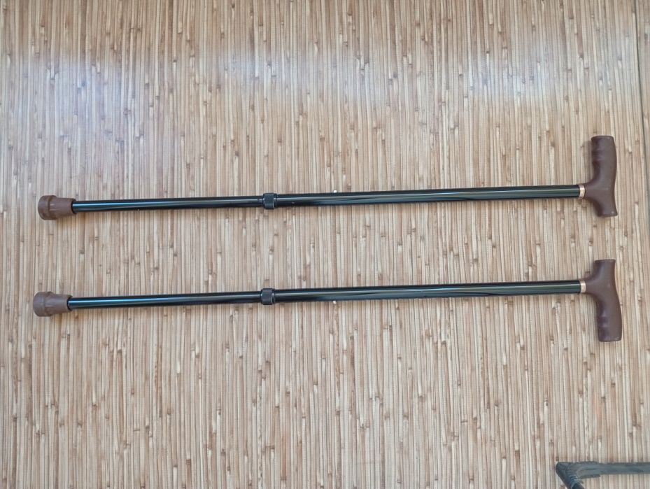 Продам трость опорная.