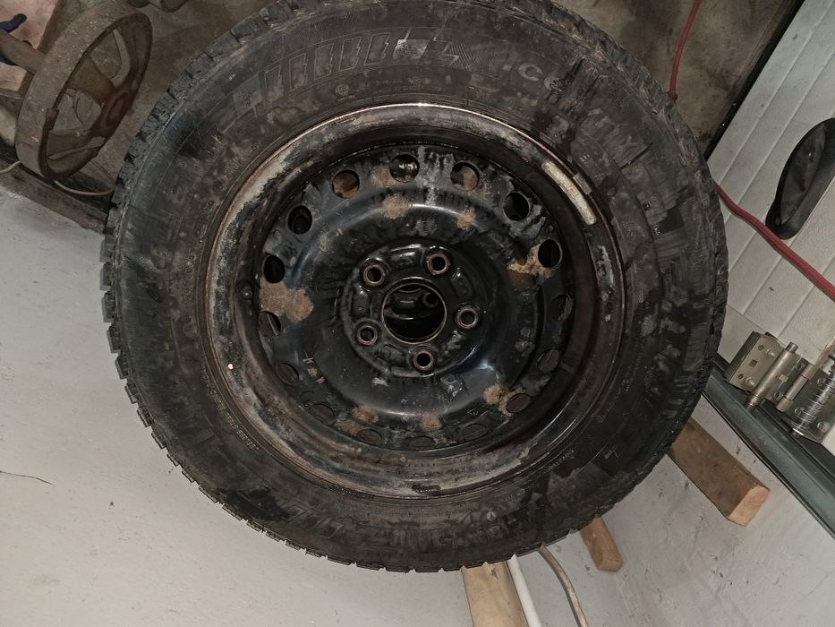 Продам шины с дисками