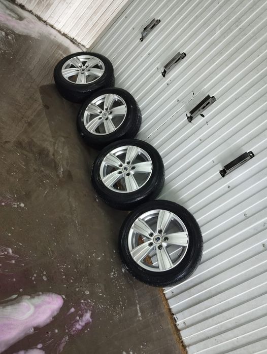 Продам колеса в комплекте