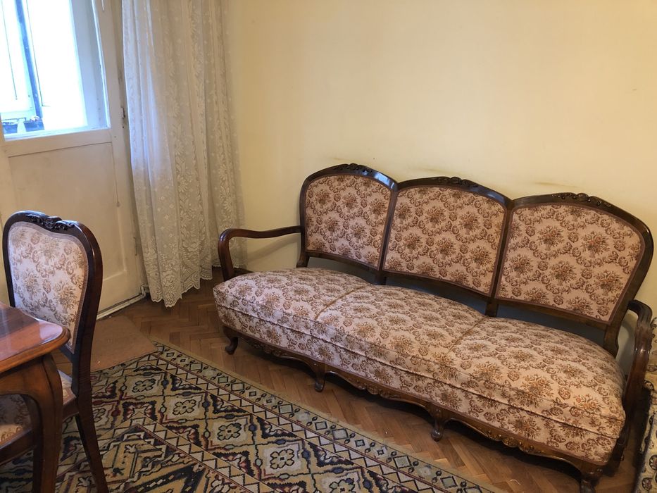 Mobila Madrigal -lemn masiv, set elegant sufragerie-living