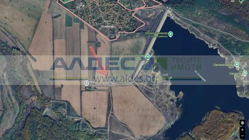 Продава се земеделска земя в с. Огняново!