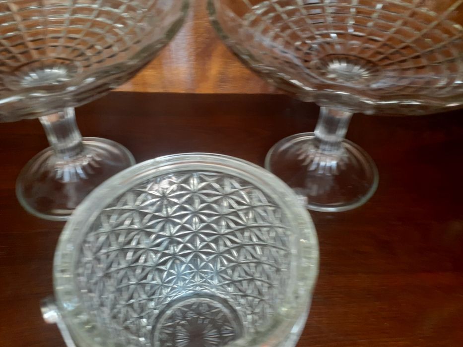 Продаётся вазы за все 140000