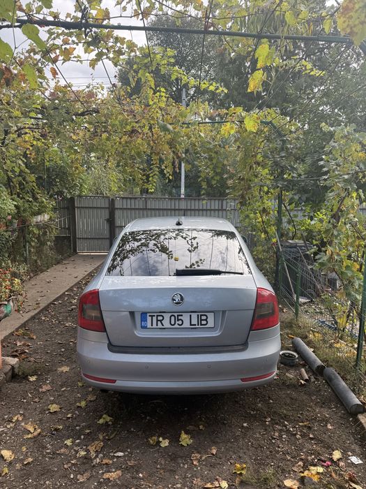 SKODA Octavia 2010 — imagine 2