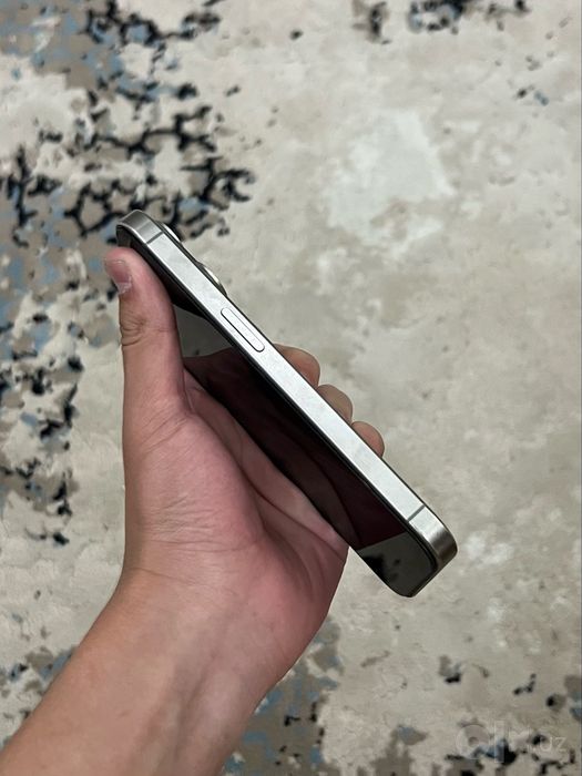 iphone 15 Pro srochni