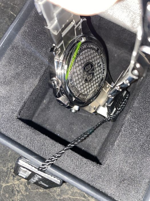 Часы новые Jacgues lemans