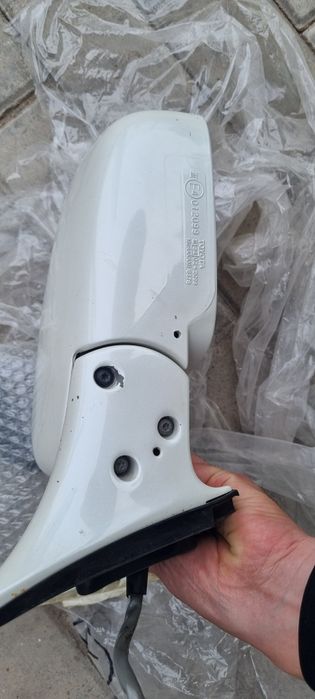 Зеркало боковое.