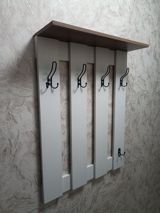 Вешалка настенная