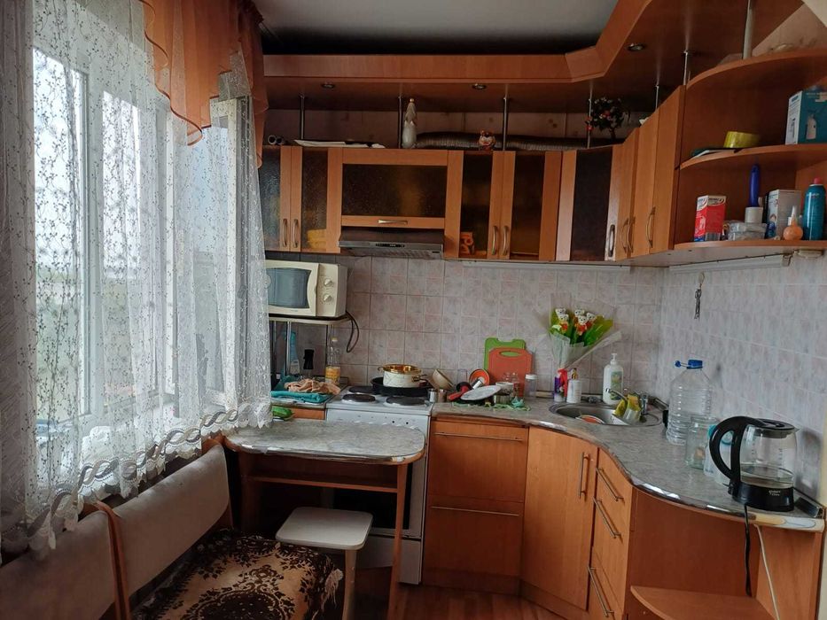 Продам 2-х ком. квартиру Ауэзова 2