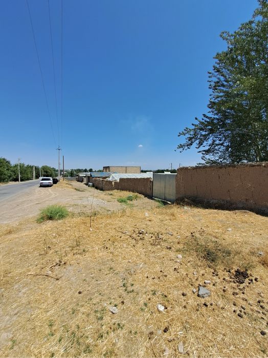 Nazarbek tolabekda 16 sotix yer sotiladi