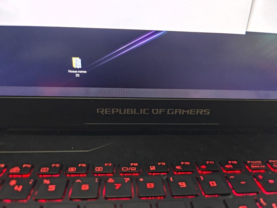 Продаю инровой ноутбук Asus Rog