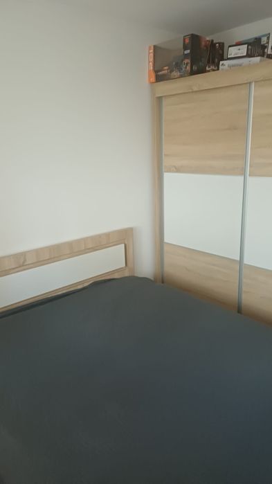 Vând apartament 3 camere Mioveni