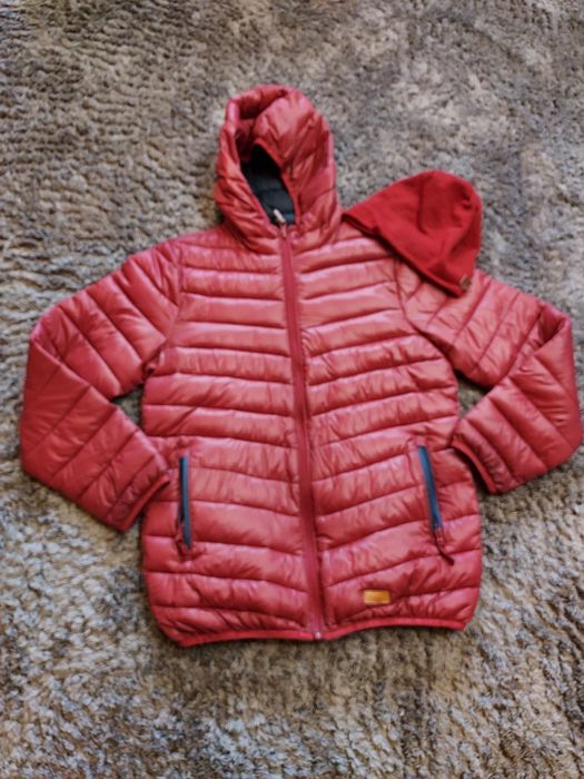 Vând geacă de toamnă 158 Reserved