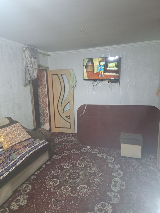 Текистил 11 мактаб олдида 2 хонали