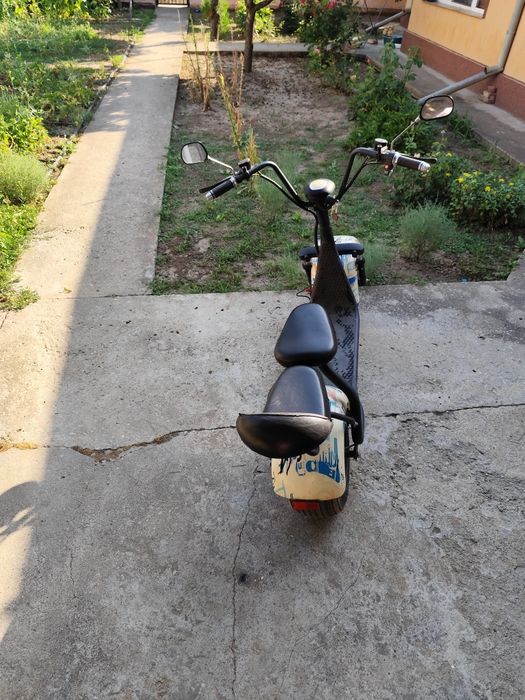 Scuter Electric de vânzare mai multe detali la telefon