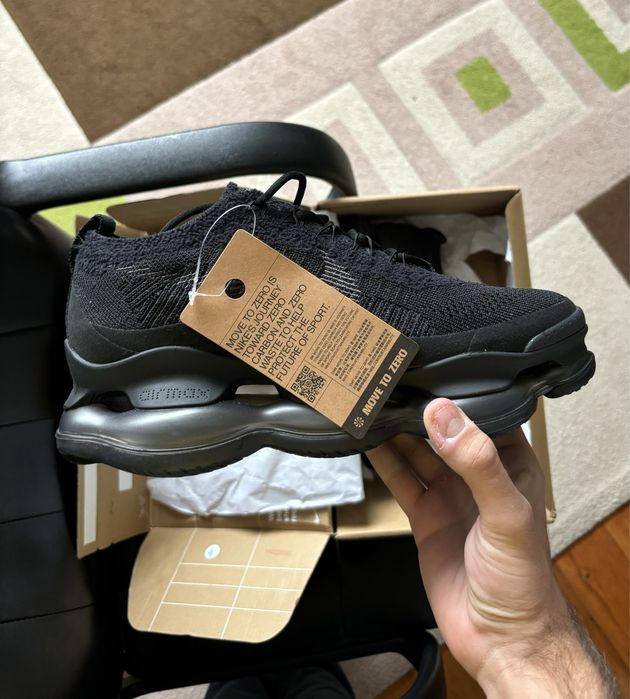 Nike Air Max Scorpion Flyknit Triple Black 44