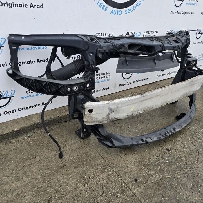 Trager Opel Corsa D facelift