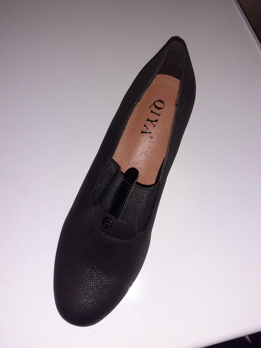 Продам женские туфли