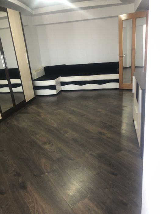 Inchiriez in regim hotelier(cazare)