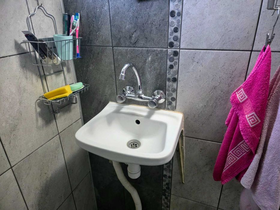 Продава се Къща в с. Кладоруб, Област Видин - 60 кв.м за 417 €/кв.м - Снимка #1