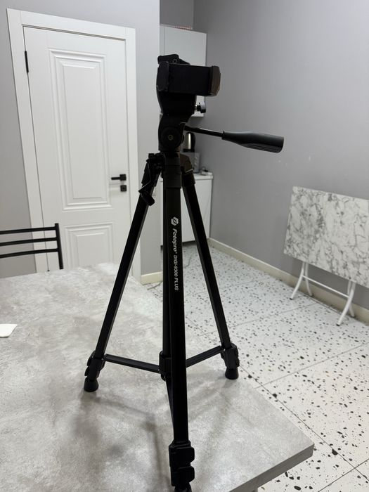 Штатив Fotopro DIGI-9300 Plus.