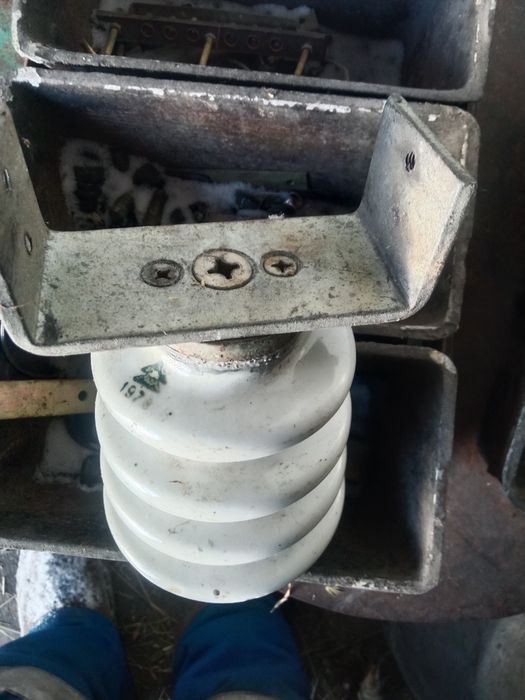 Наконечники,Изоляторы  ПС ,проходные изоляторы