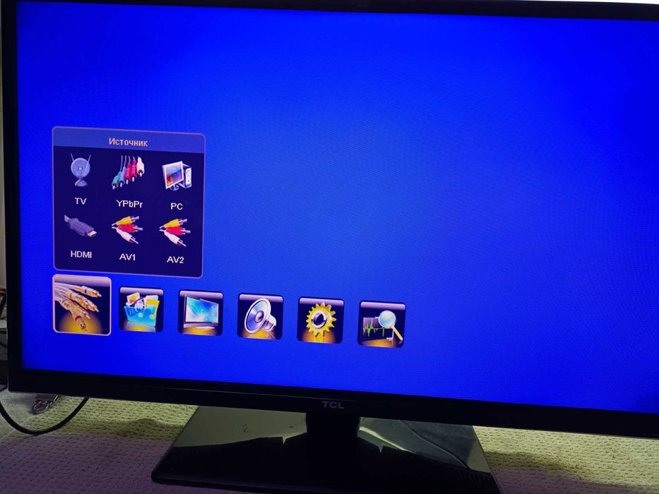 Телевизор TCL LED32B2500