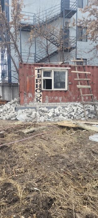 Два спаренных контейнера под дом